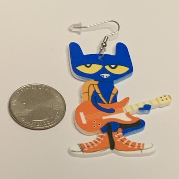 Teacher Earring, School Earring, Pete the Cat Earring, Teacher Appreciation Gift - Picture 3 of 4